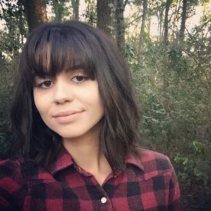 Meet your Posher, Carissa